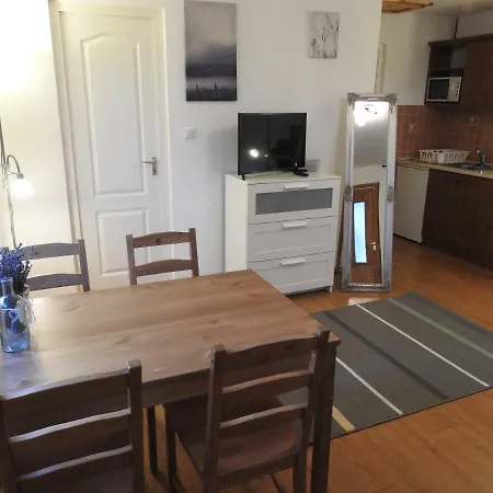 Akali Apartment *